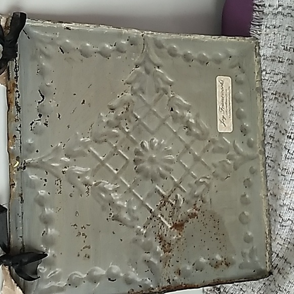 Vintage painted tin tile magnet board - Picture 3 of 8